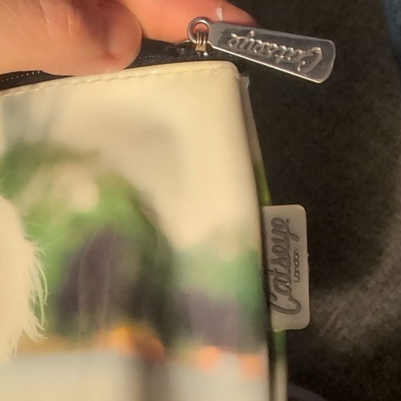 Catseye London 'Diva Dog' Cosmetic Bag - Picture 3 of 4